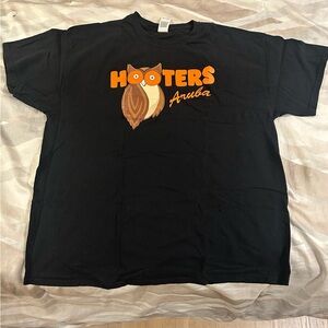 Hooters Aruba T Shirt XL